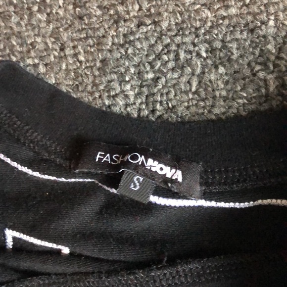 B*tch🖤 - Picture 6 of 6